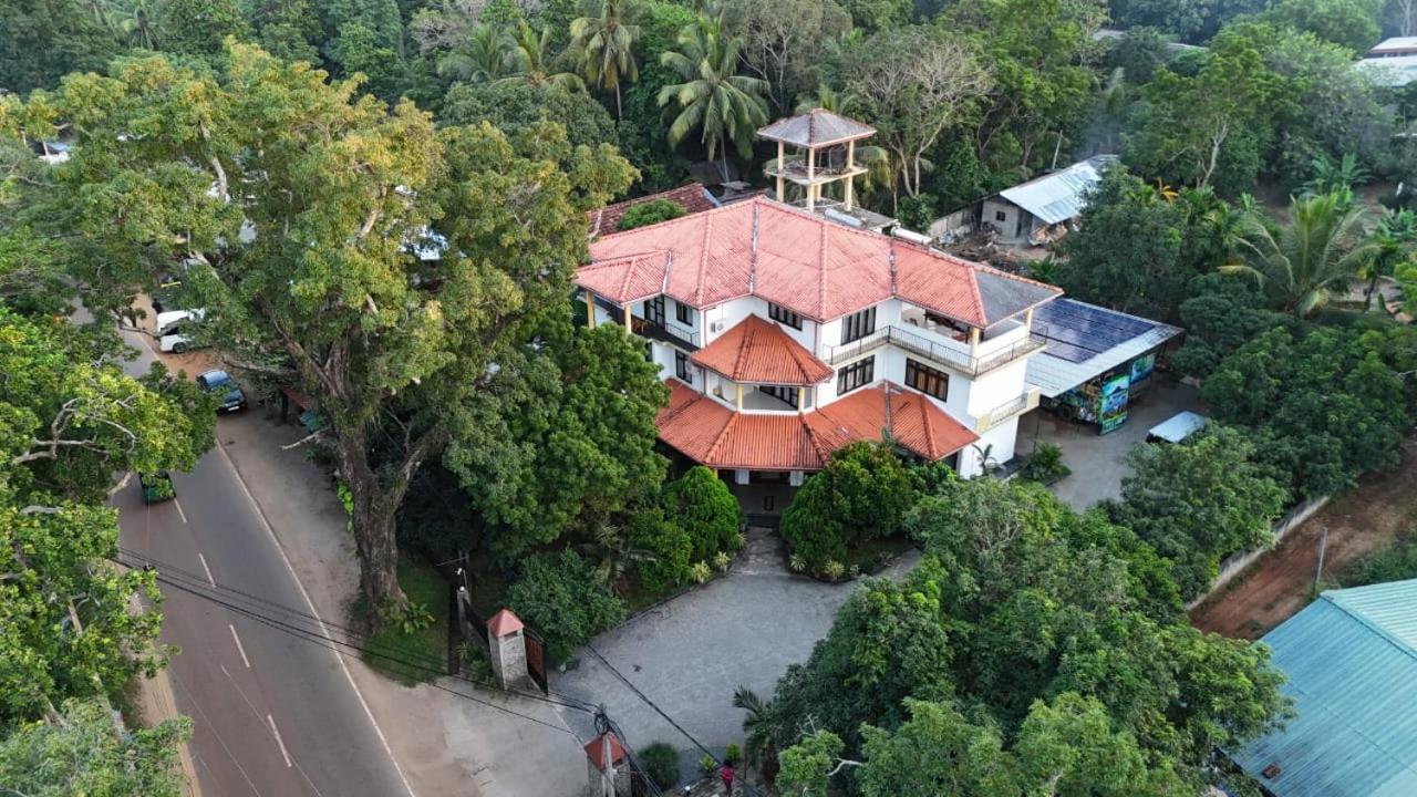 Sigiriya Summer Resort Luaran gambar